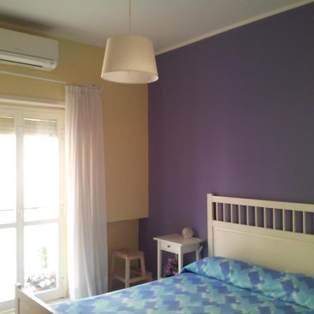 تيراتشينا B&B Dimora Di Traiano المظهر الخارجي الصورة
