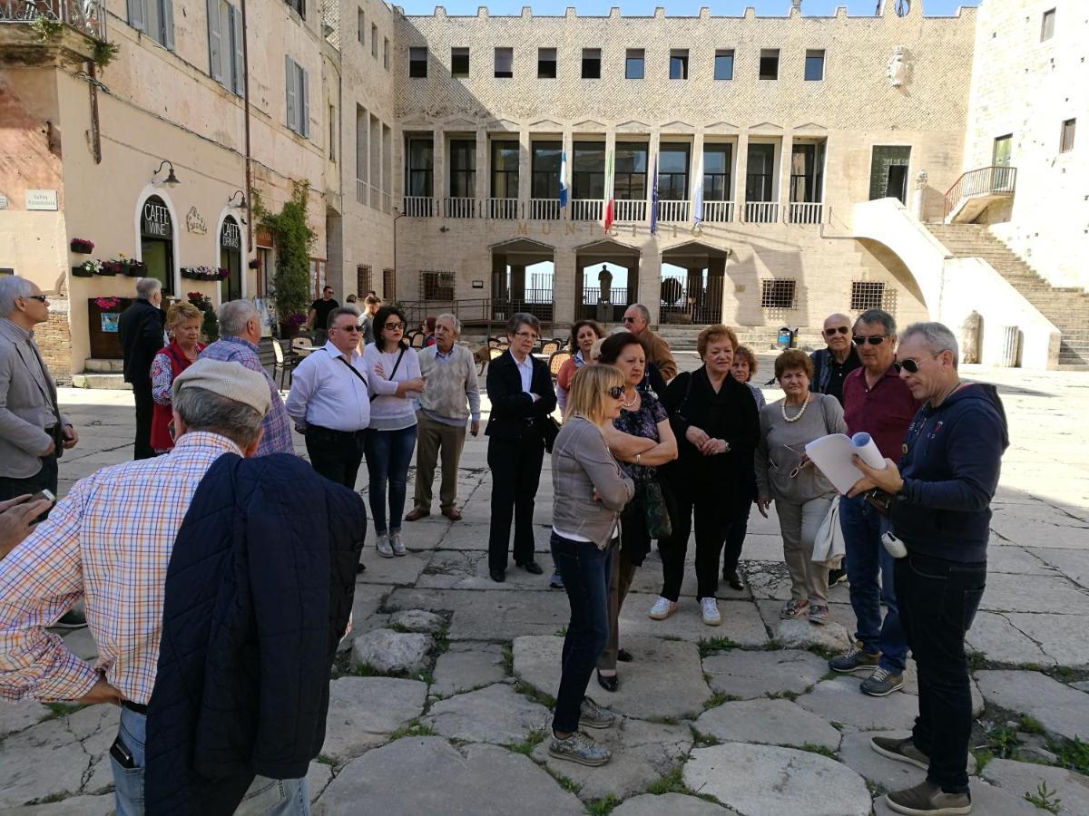 تيراتشينا B&B Dimora Di Traiano المظهر الخارجي الصورة